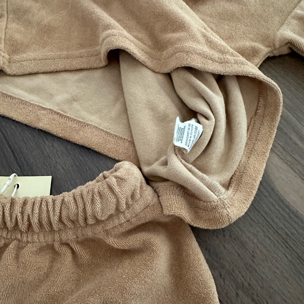 Organic Zoo caramel colored Two-Piece Terry Cloth Set NWT - Picture 7 of 12